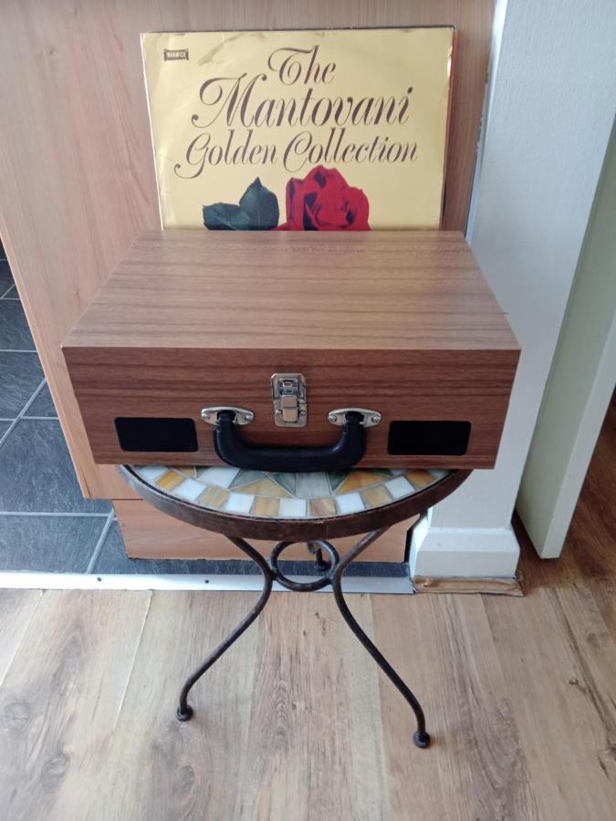 Havisham Studio Flat Rochester Me1 1Xz Strood Eksteriør billede