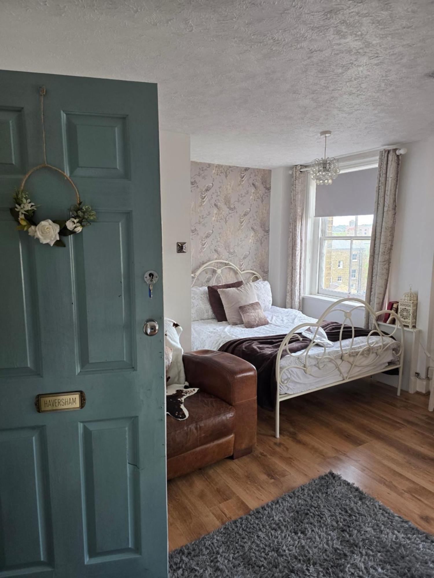 Havisham Studio Flat Rochester Me1 1Xz Strood Eksteriør billede